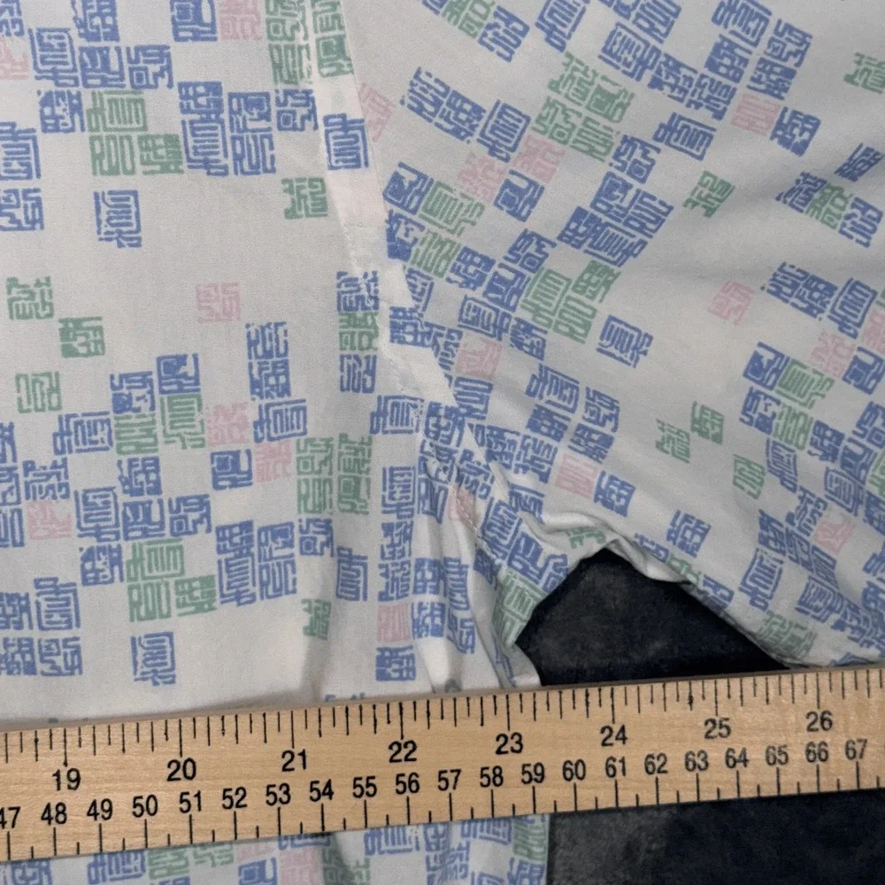 Rocawear Mens Button Up Shirt L White Short Sleeve Geometric Print Cotton - Picture 5 of 9